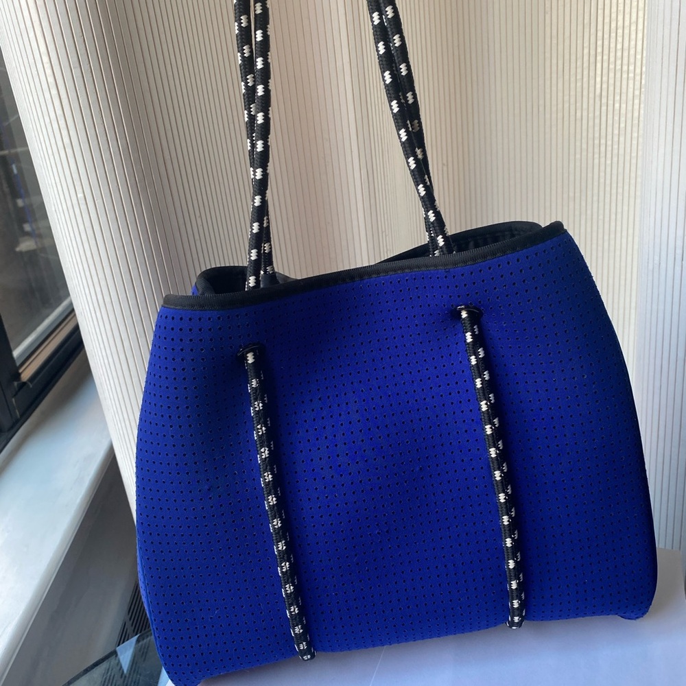 JIMEILA Blue (expandable) Tote with Black Detailing